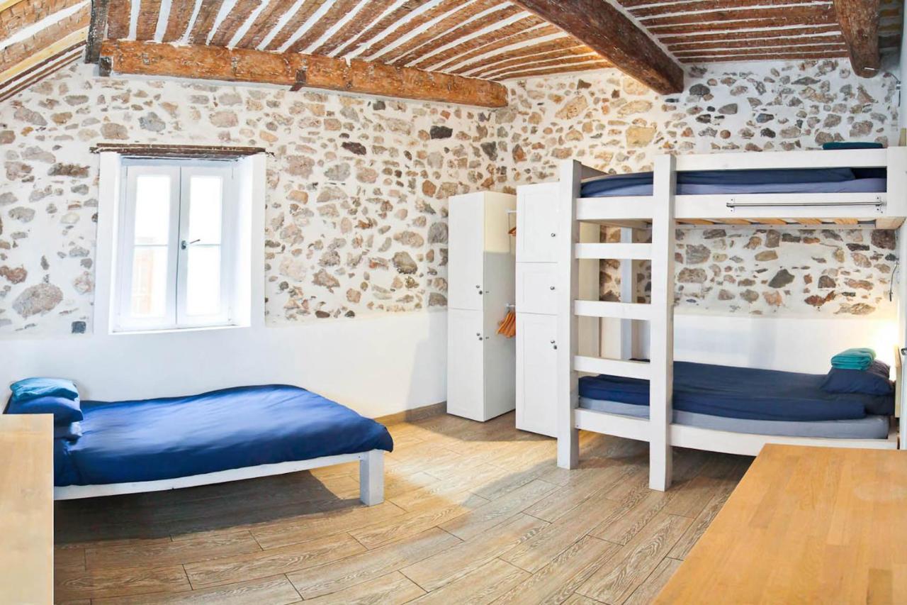 Oasis Hostel อองทีบส์ ภายนอก รูปภาพ